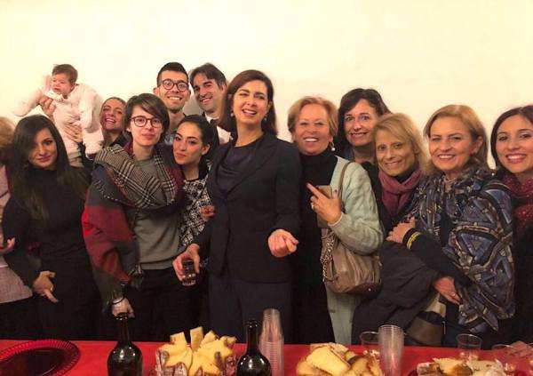 25594329_1638383659518169_830228980972413037_n